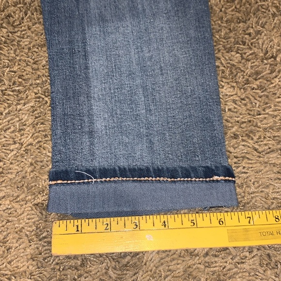 Capris - Picture 6 of 10